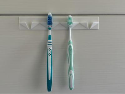 Family 4x Toothbrush Wall mount (slim)