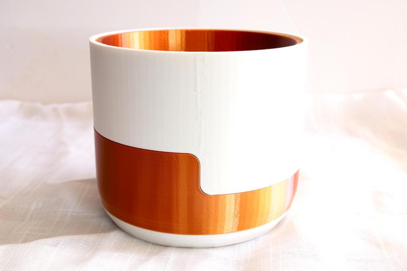 Dual Color Planter with bottom plate