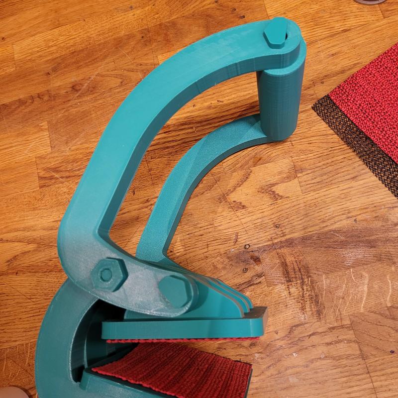 Printed Screw for Self-Adjusting Gripper Plywood/Panel Carrier Clamp