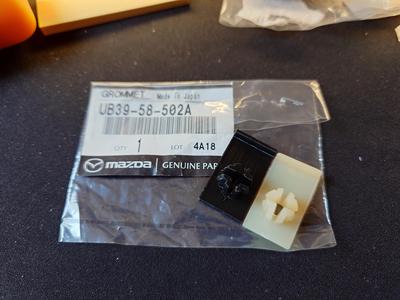 UB39-58-502A Grommet for Mazda Miata MX-5 / Eunos Roadster (NA & NB)