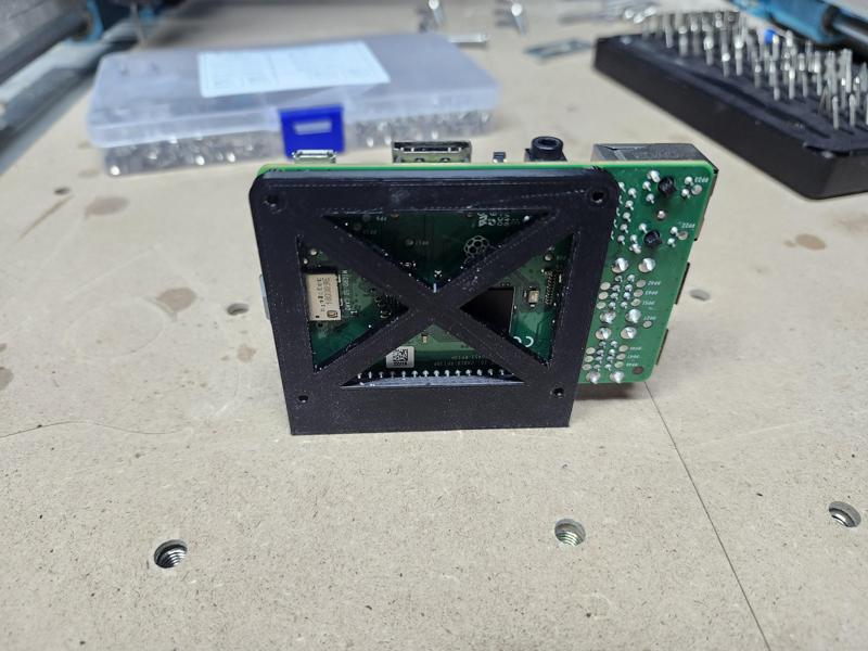 Raspberry Pi 3 Side Mount