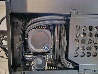 DAN A4 H2O 40mm SSD/PCH fan mount 