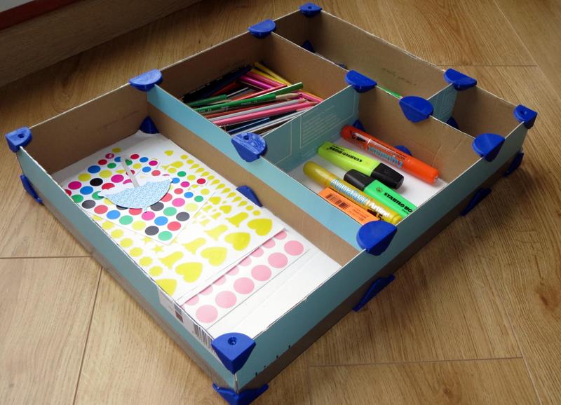 Corners for compartmented box