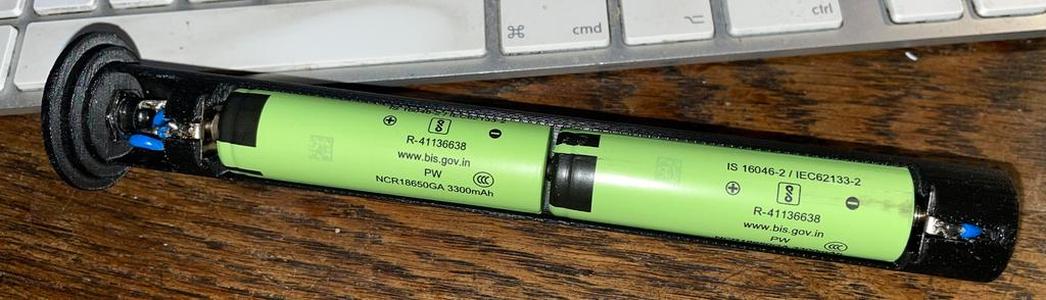 Battery Holder for chinese LED bike lamp 2x 18650 / Akkuhalterung für die China-Fahrradlampe