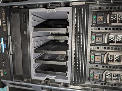 Dell T330 6 pcs sata SSD holder