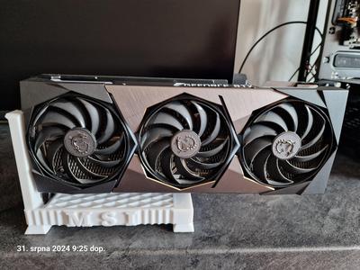 Stojan grafické karty