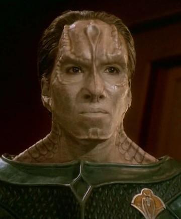 Commander Broca- cardassian Figure Head