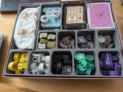 Explorers of Navoria and expansion insert