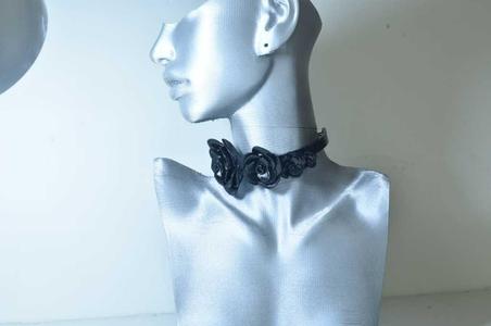 Flower Choker