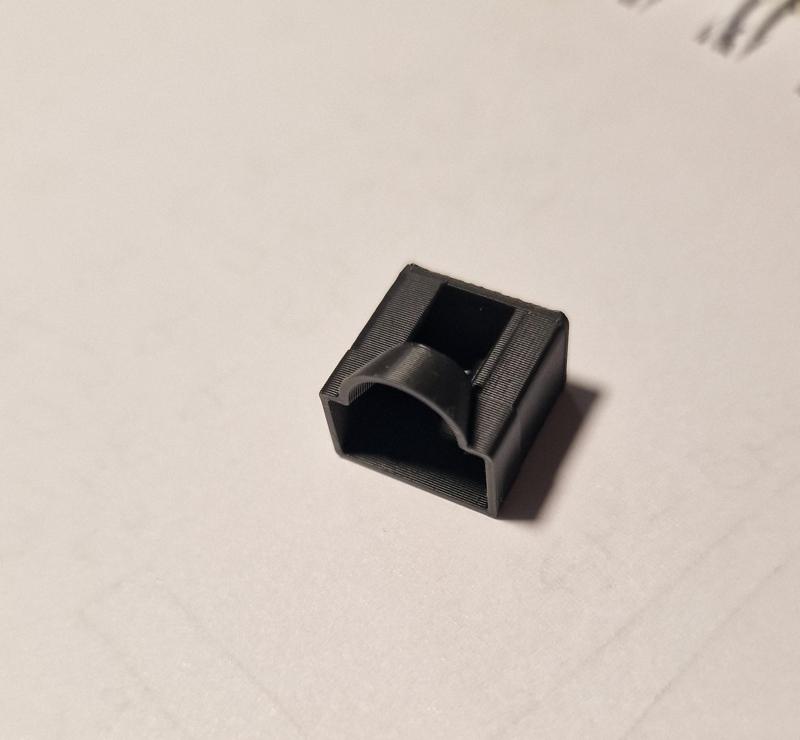 Protector de patilla para cable RJ45