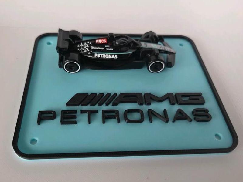 Mercedes AMG Petronas F1 Hot Wheels Display Ver A