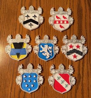 Coat of Arms Holder and Shield (blank)