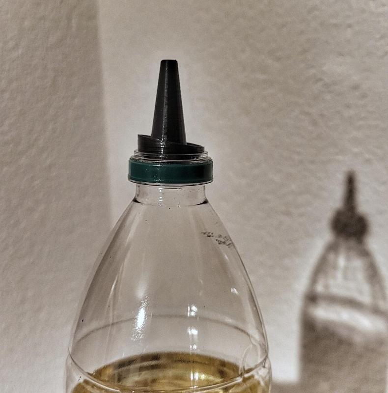 Oil Pourer / Öl Ausgießer 