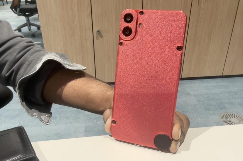 CMF Phone Wireless charger (Qi) back cover