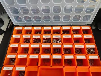 Amazon Basics Organizer - 1x1 Bin with Label Shelf
