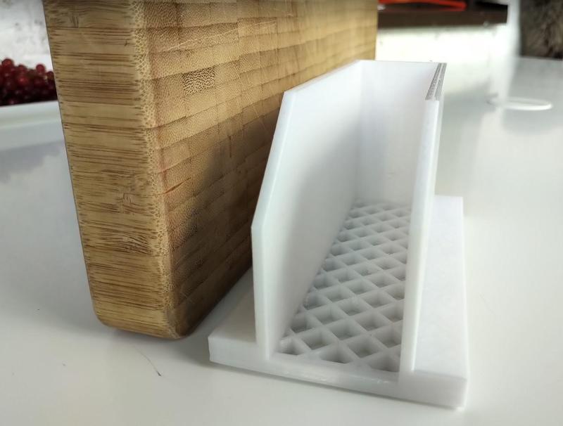 chopping board holder