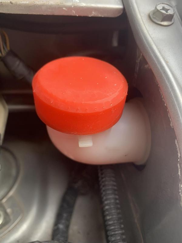 Windshield washer tank cap