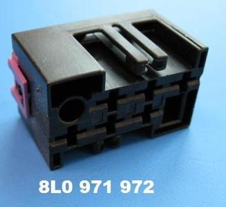8L0971972
