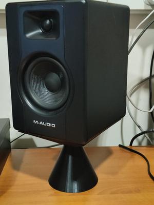 Speakers Stand (Studio monitors M-AUDIO)