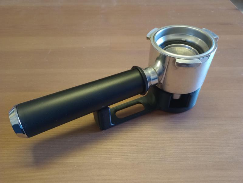 DeLonghi portafilter holder with drip tray