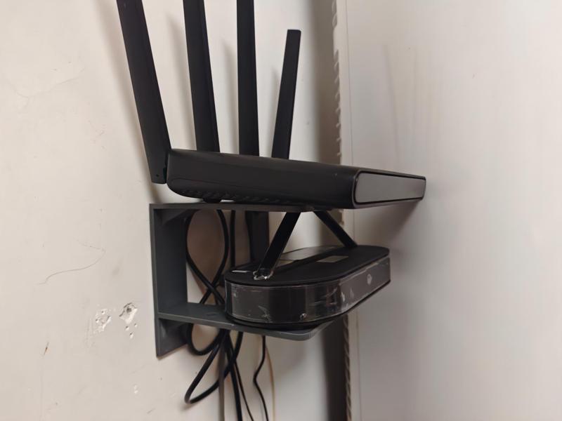 200*155*140 Double-layer router wall bracket   （200*155*140）双层路由器墙壁支架