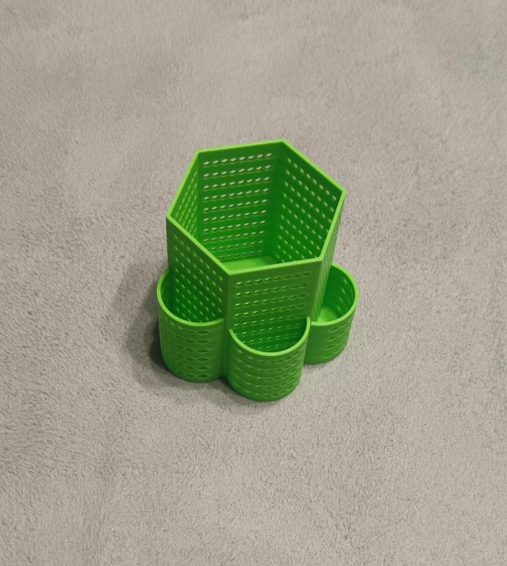 PENCIL STAND / Stojan na tužky -různé verze