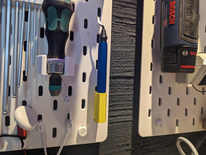 Skadis Entgrater/Deburring Halter