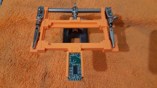 Soldering helping hands tool, clip on aid.