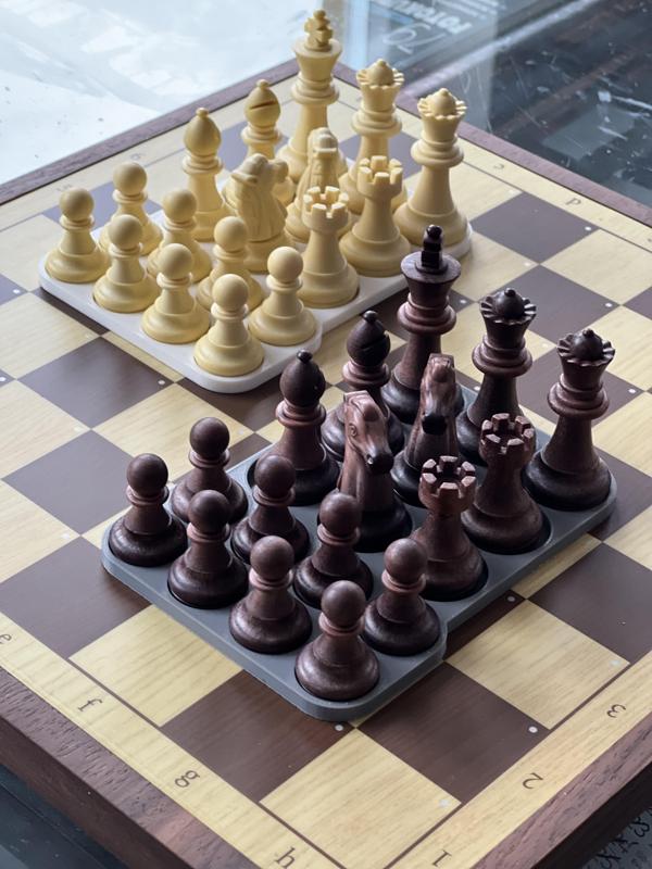 Tray to keep track of chess pieces for ChessnutAir
