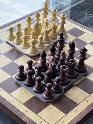 Tray to keep track of chess pieces for ChessnutAir