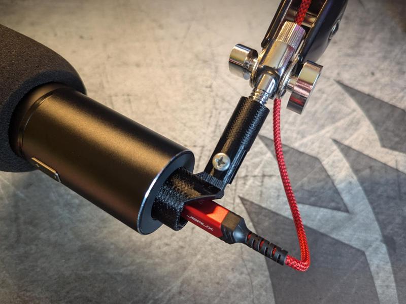 Microphone arm adapter