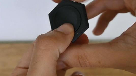 Mini hexagon discrete fidget toy