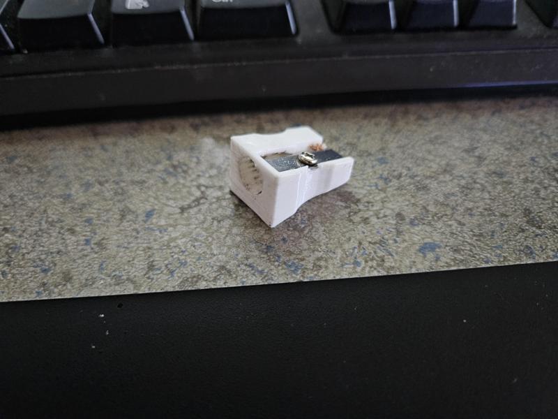 Pencil sharpener - steep angle