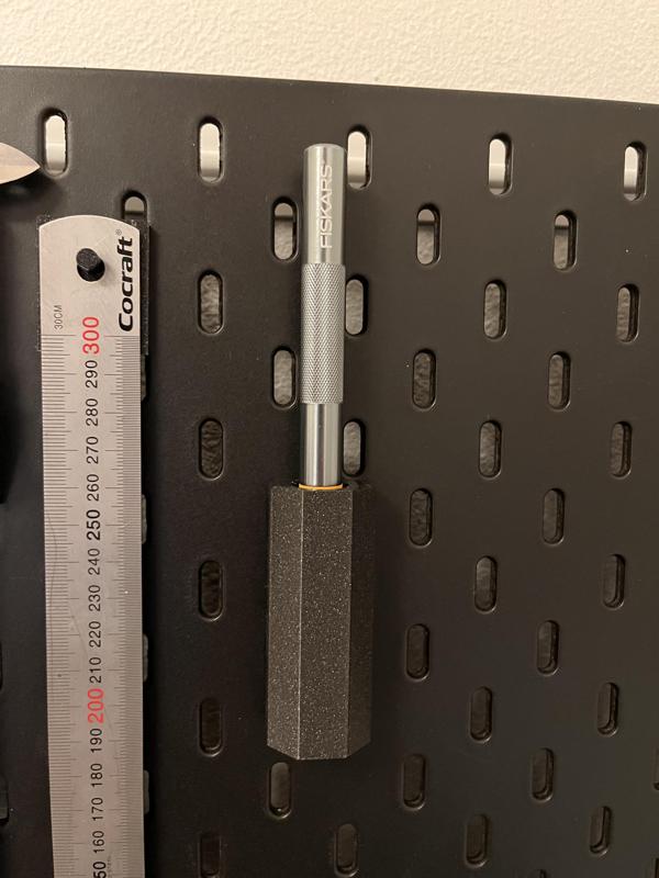 Skadis / Skådis - Fiskars Craft Knife holder