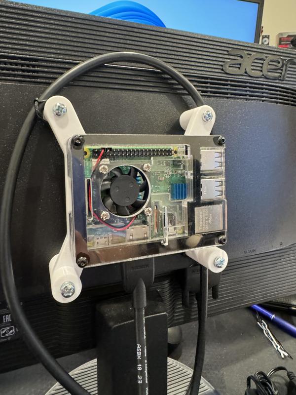 Raspberry Pi 100 x 100 VESA Mount