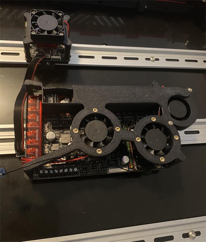 btt M8P v2.0 cooling dock/fan mount