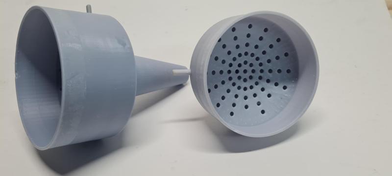 Vacuum filtration funnel