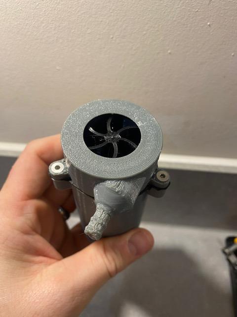 submersible pump - using 12V motor