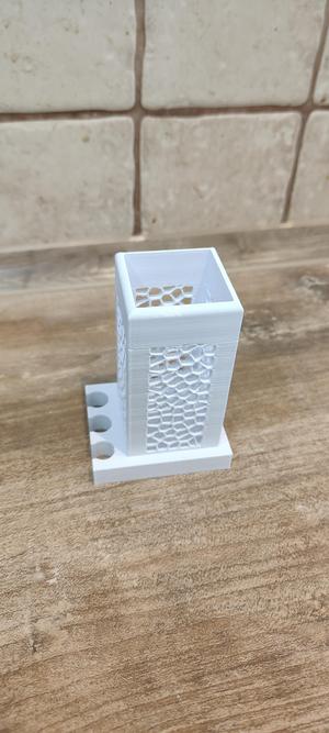 Folding cutlery containers voronoi