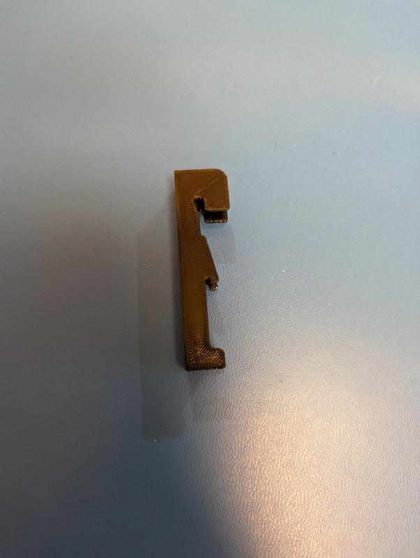 Rubbermaid/Closetmaid Vertical Rail Three-Hook Mount