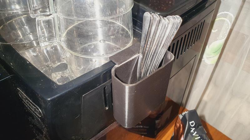 Coffeemaker spoon holder