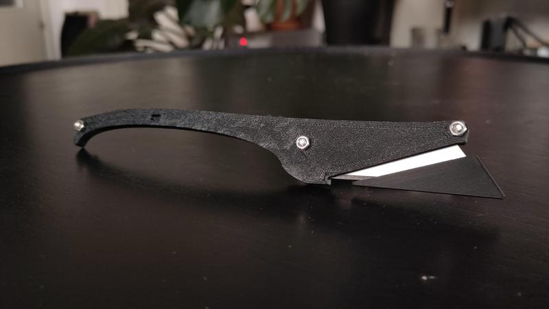 Precision Utility Knife - Trapezoid Razor Blades