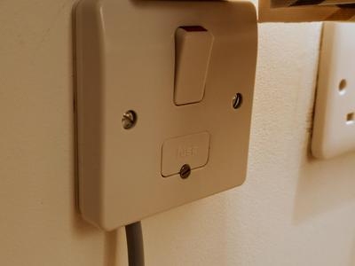 UK Single socket spacer