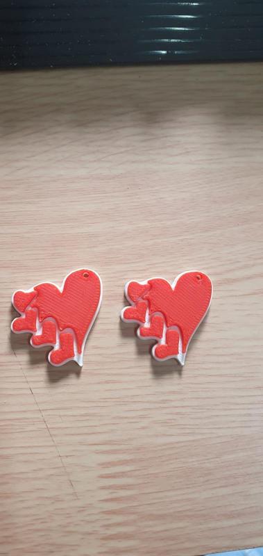 Heart-shaped earring