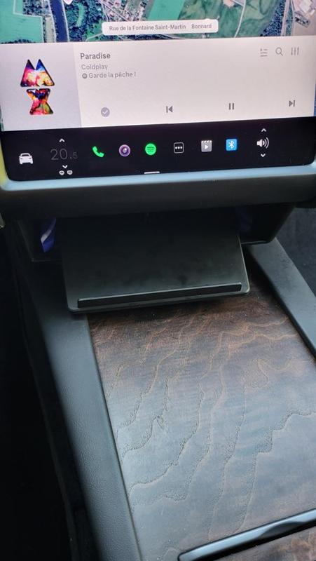 Support Chargeur induction Model X avant 2022