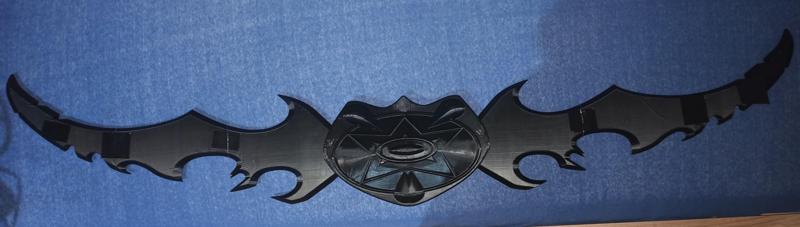 full-sized wearable Version of the Warglaives