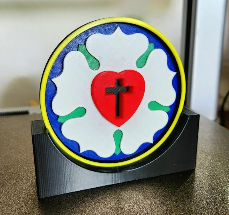 Luther Rose Desk Display