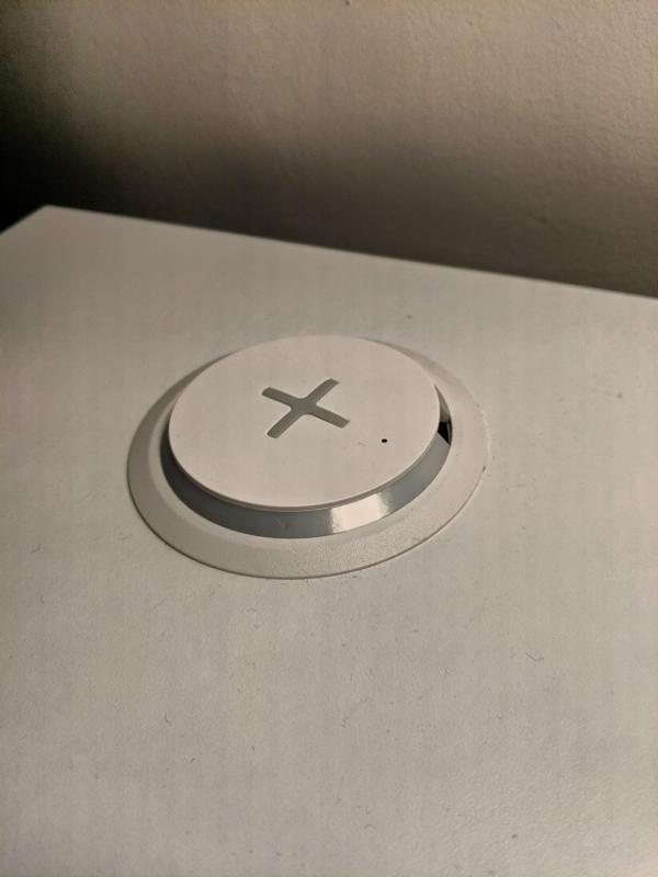 Nordmarke charger bezel for Jarvis Desk