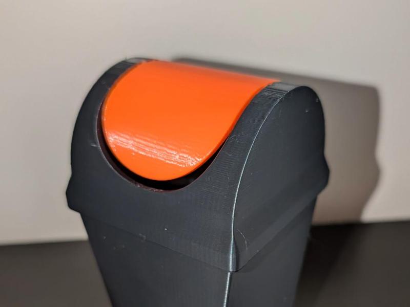 Mini Trash Can