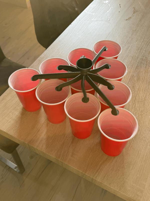 Water distributor for filling Beerpong cups